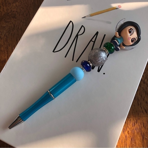 Disney Doorables: Tinker Bell Fairies: SliverMist handmade beaded pen - Picture 2 of 3